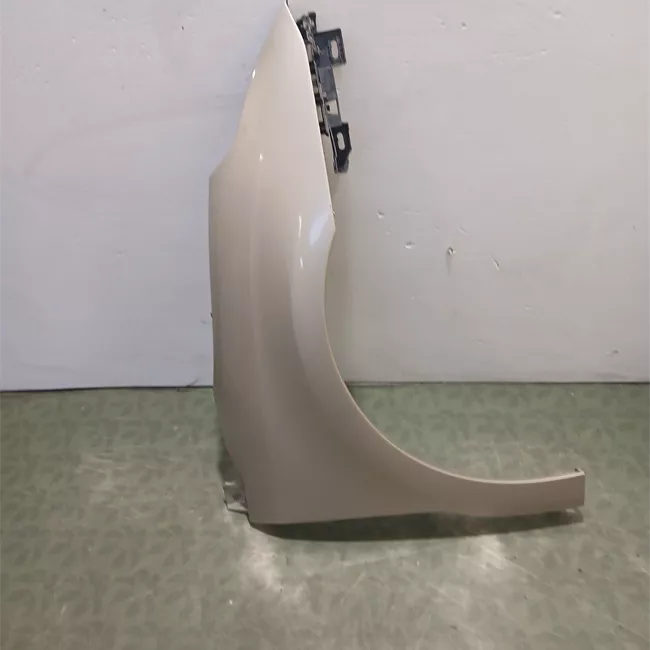 Parafango anteriore destro