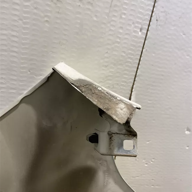 Parafango anteriore sinistro