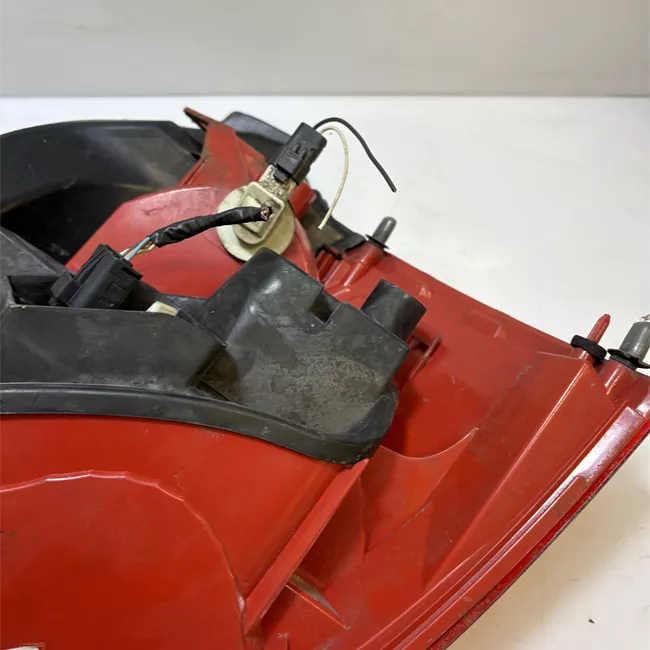 Fanale posteriore sinistro