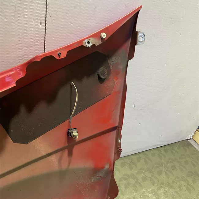 Parafango anteriore destro