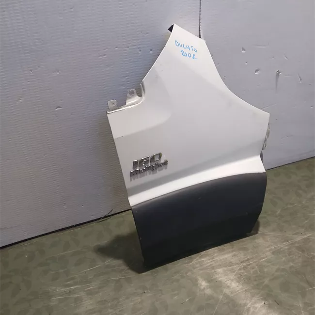 Parafango anteriore sinistro