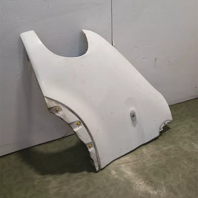 Parafango anteriore sinistro