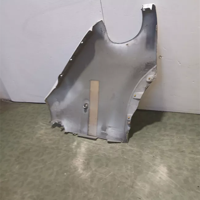 Parafango anteriore sinistro