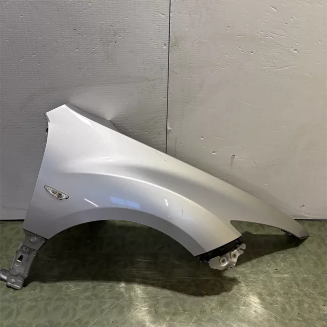 Parafango anteriore destro