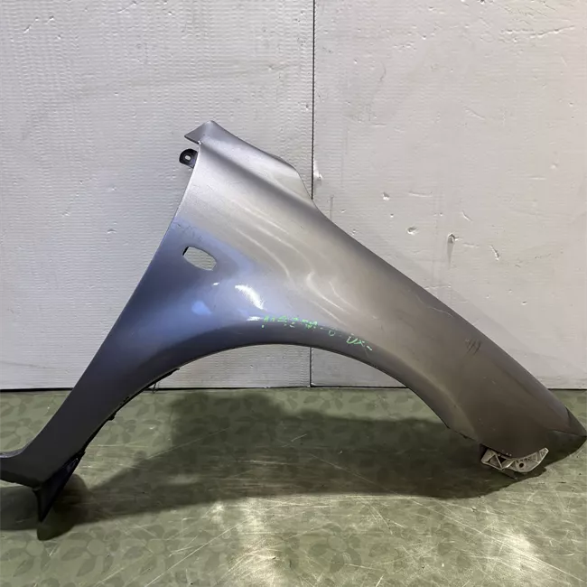 Parafango anteriore destro