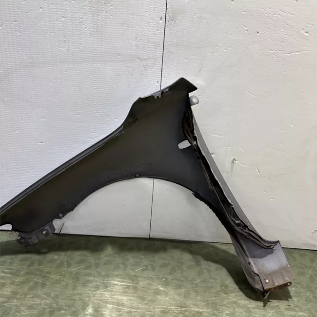 Parafango anteriore destro