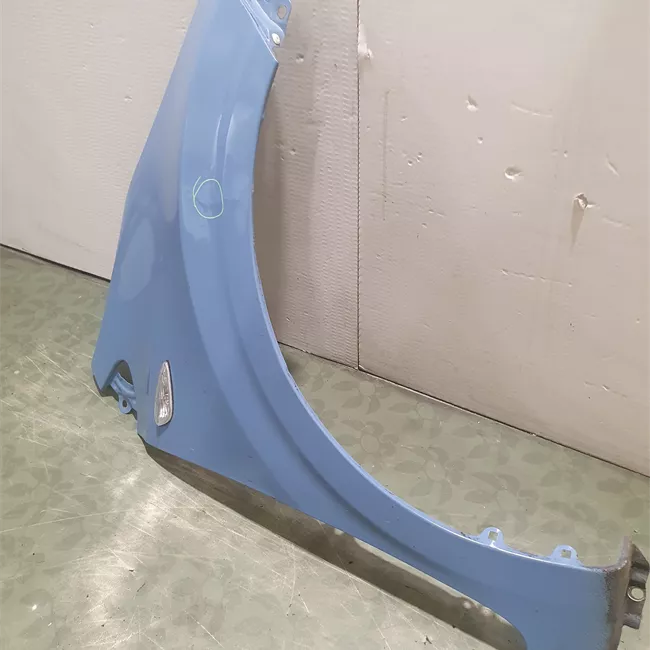 Parafango anteriore destro verniciato