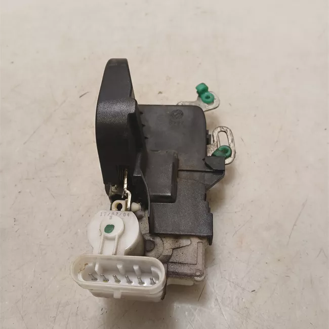 Serratura porta anteriore sinistra