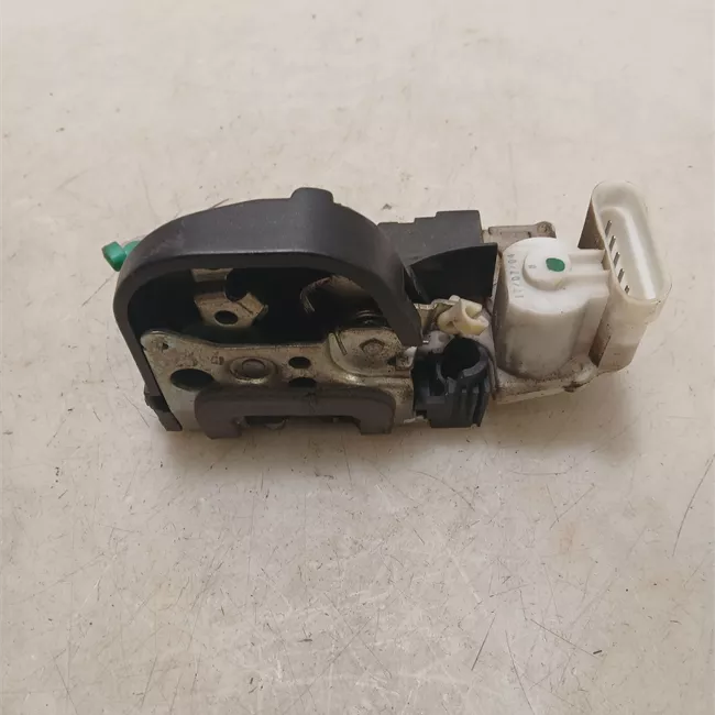 Serratura porta anteriore sinistra