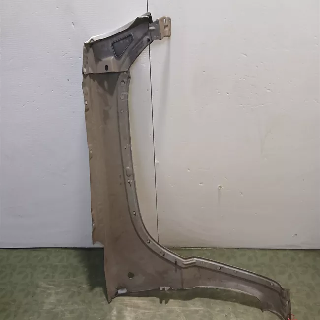 Parafango anteriore sinistro