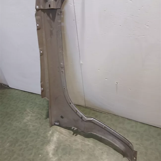 Parafango anteriore sinistro