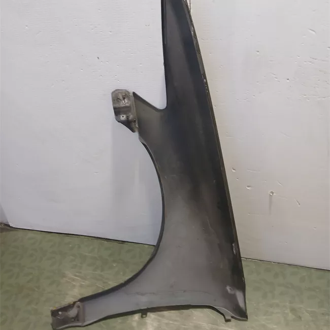 Parafango anteriore destro