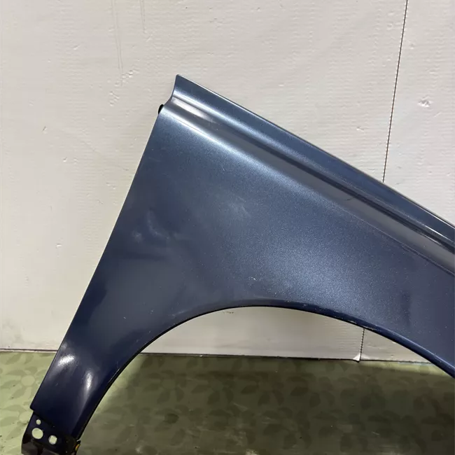 Parafango anteriore destro