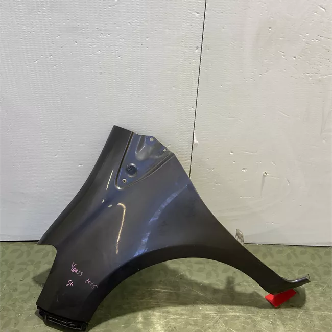 Parafango anteriore sinistro