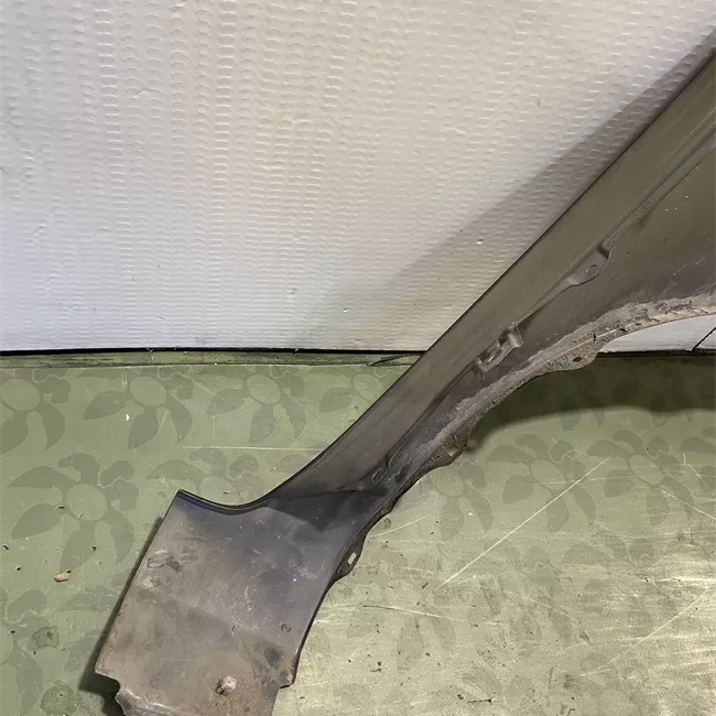 Parafango anteriore sinistro