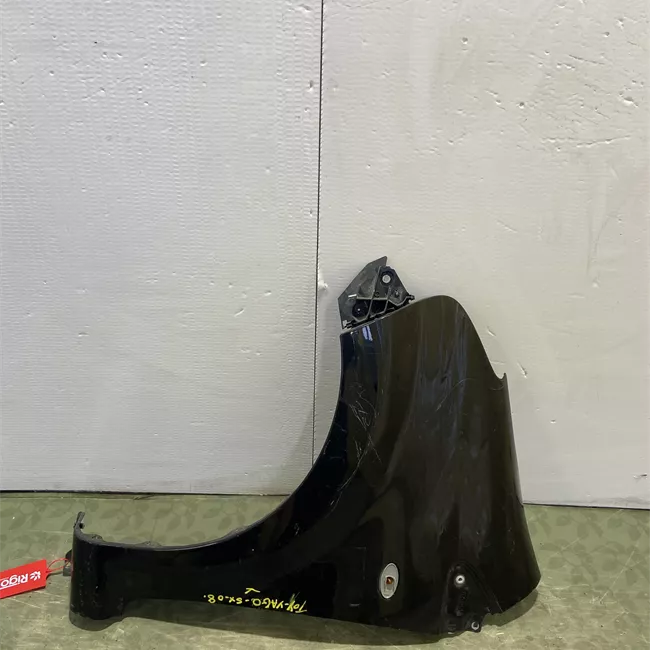 Parafango anteriore sinistro