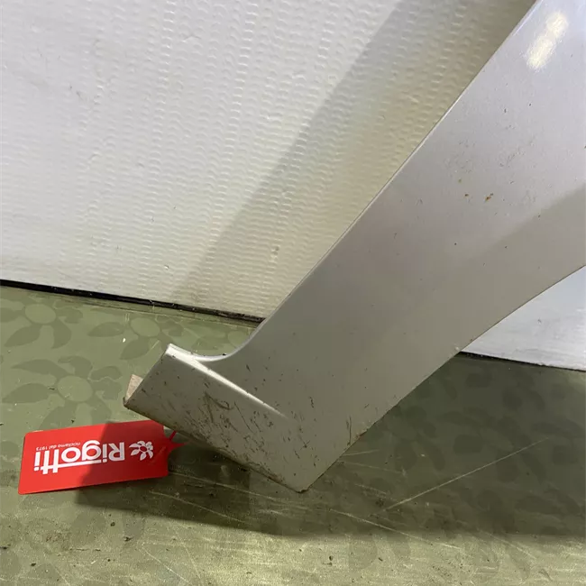 Parafango anteriore destro