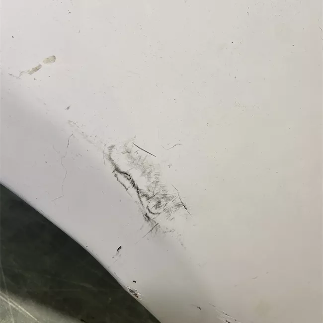 Parafango anteriore destro