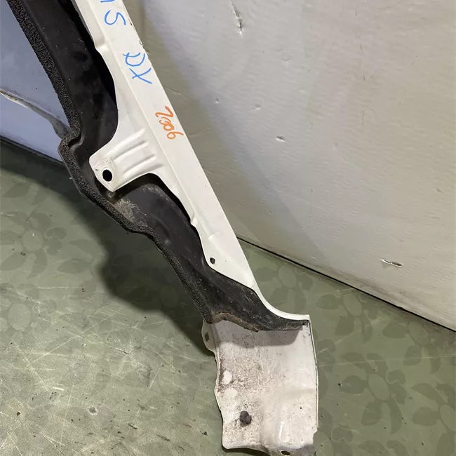 Parafango anteriore destro