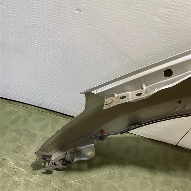 Parafango anteriore destro 07-03>05<