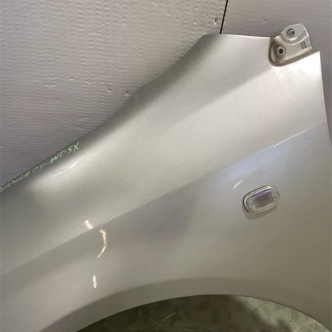 Parafango anteriore sinistro