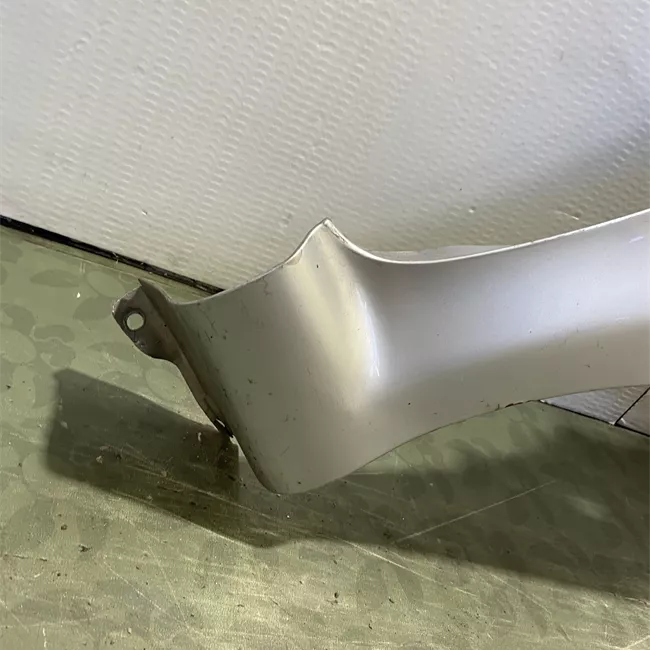 Parafango anteriore destro