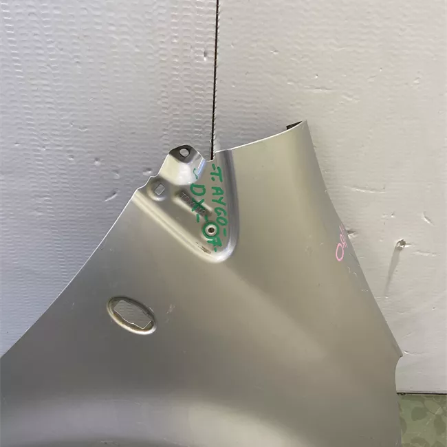 Parafango anteriore destro