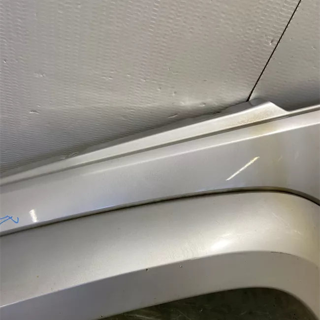 Parafango anteriore sinistro