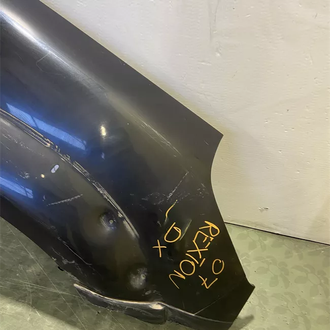 Parafango anteriore destro con guarnizione