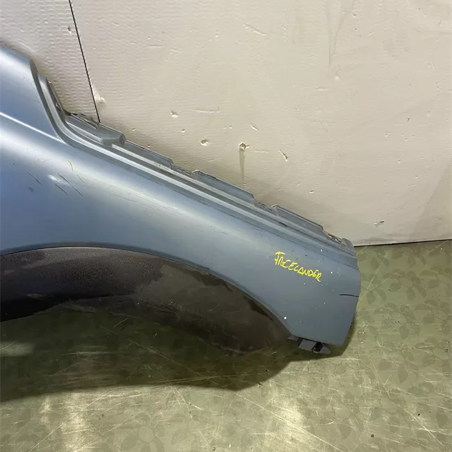 Parafango anteriore destro