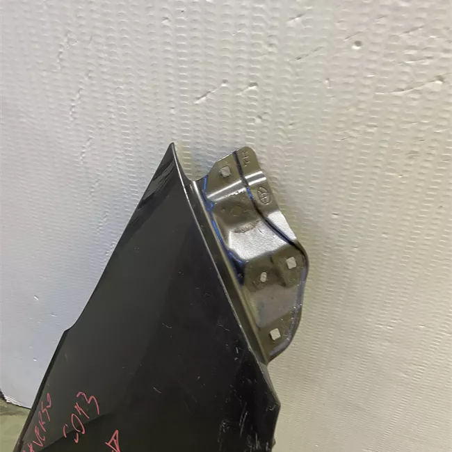 Parafango anteriore destro