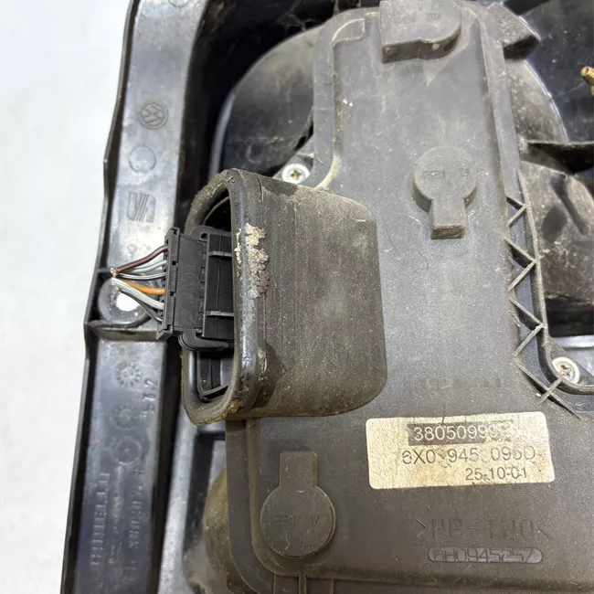 Fanale posteriore sinistro