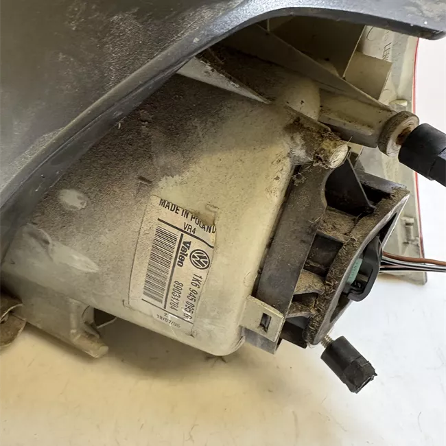 Fanale posteriore parte esterno sinistro VALEO