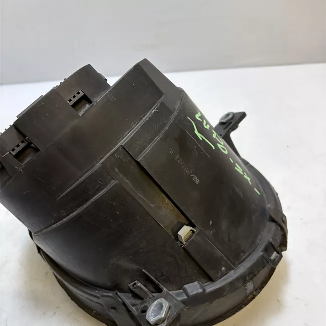 Proiettore con regolatore altezza sinistro