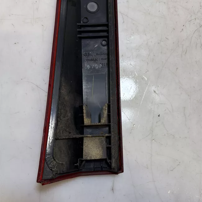 Fanale posteriore parte superiore destro