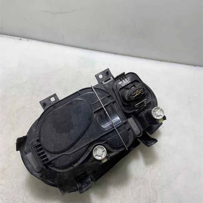 Proiettore destro con fendi nero/cromo