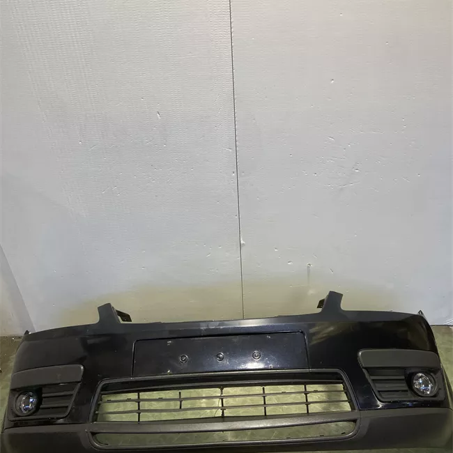 Paraurti anteriore con primer