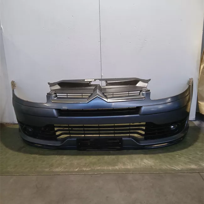 Paraurti anteriore