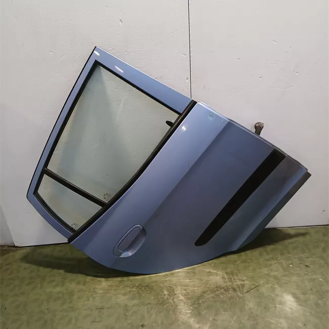 Porta posteriore destra