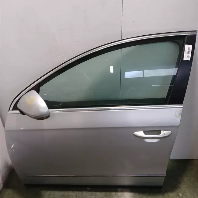 Porta anteriore sinistra