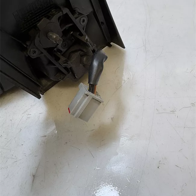 Retrovisore esterno regolazione elettrica sinistro con luce orientam