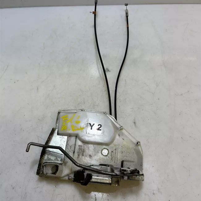 Serratura porta anteriore destra