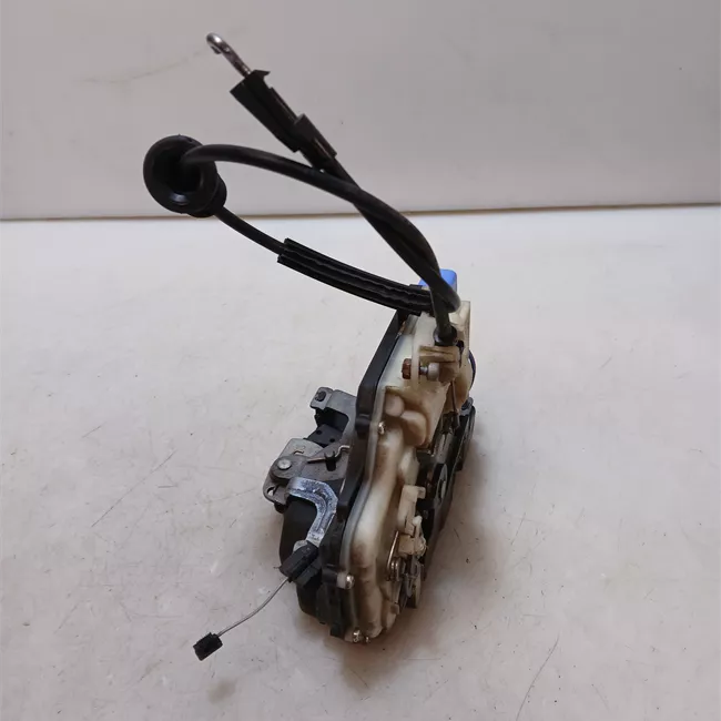 Serratura porta anteriore sinistra