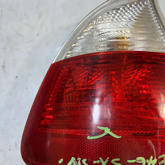 Fanale posteriore parte esterno sinistro Indicatori Direzione Bianchi