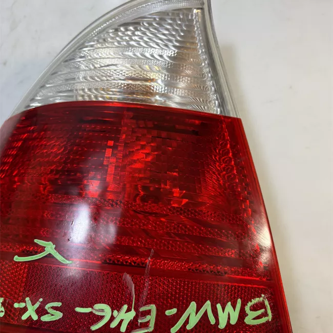 Fanale posteriore parte esterno sinistro Indicatori Direzione Bianchi