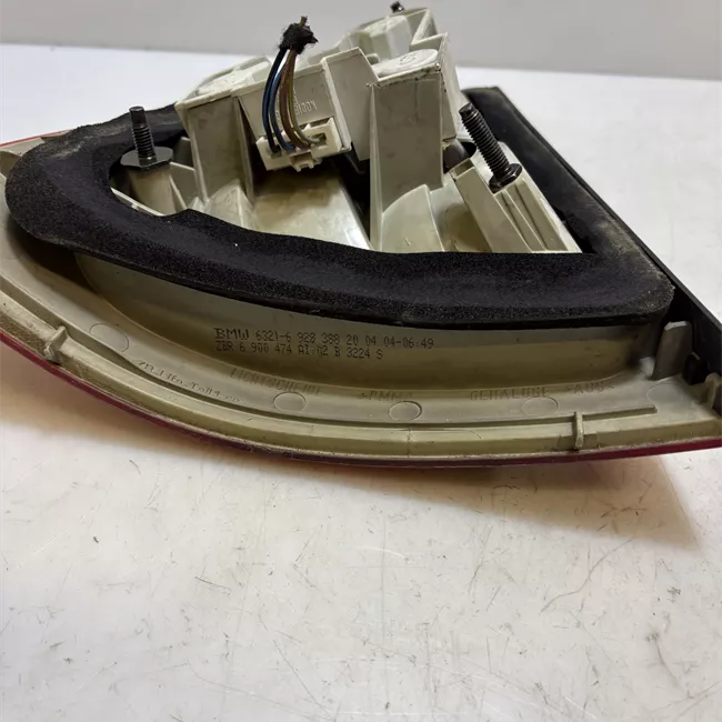 Fanale posteriore parte esterno destro Indicatori Direzione Bianchi