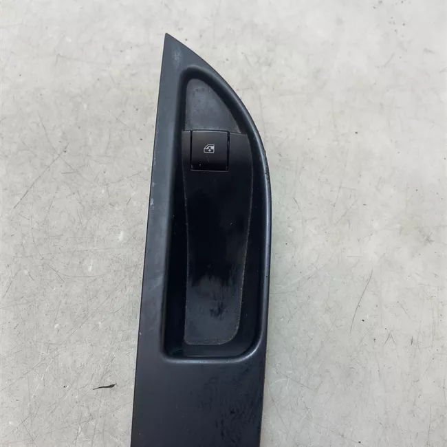 Interruttore alzacristalli porta posteriore sinistro nero