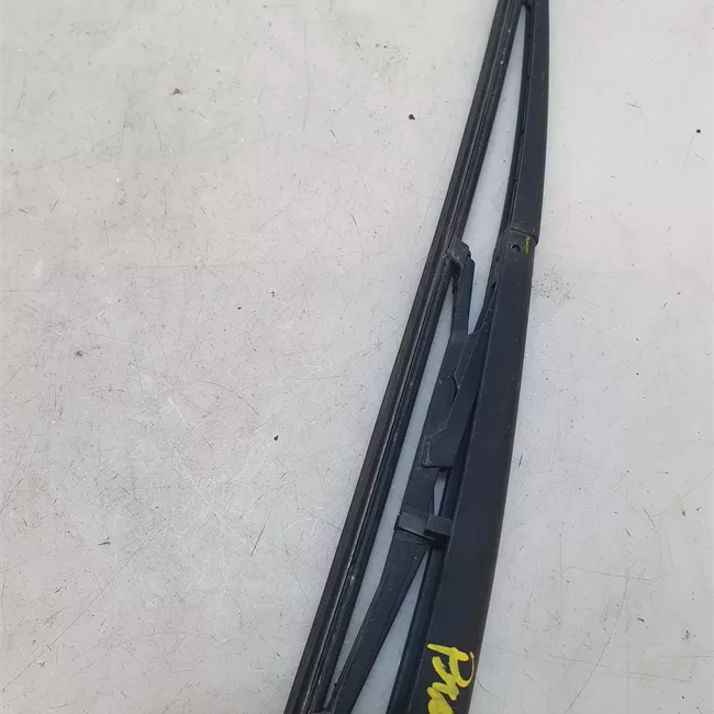 Braccio con spazzola tergilunotto