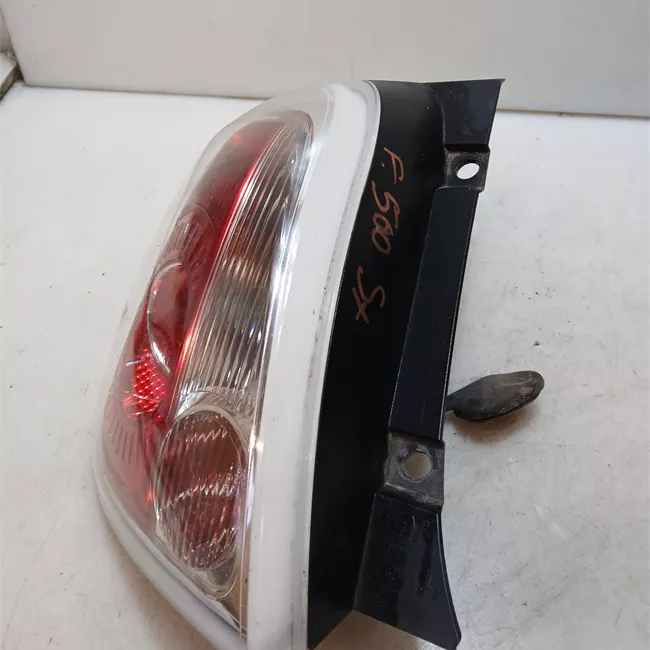 Fanale posteriore sinistro