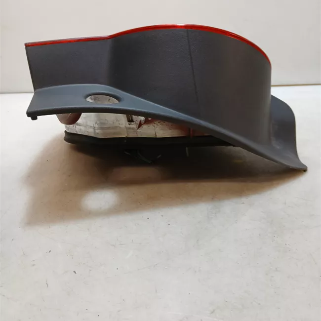 Fanale posteriore sinistro